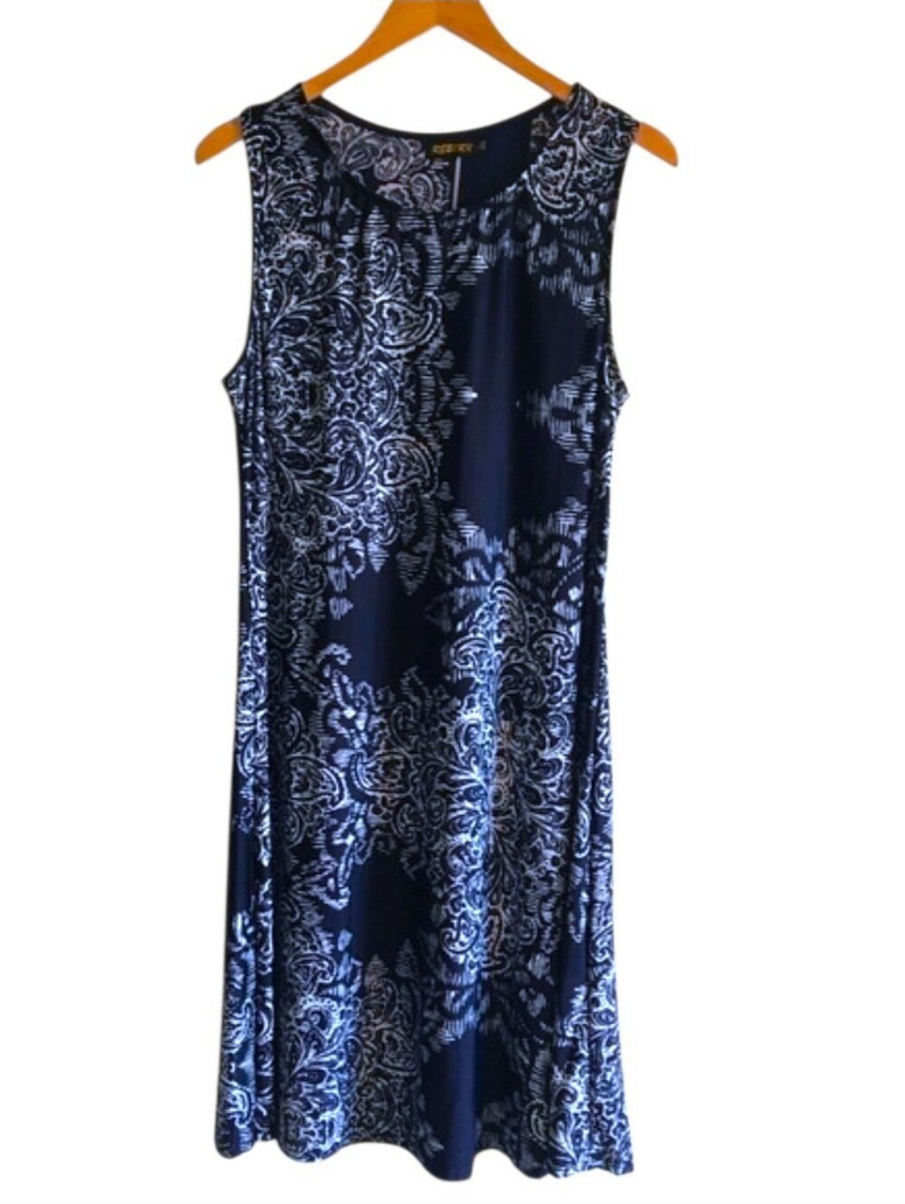 Reborn 2XL Sleeveless Dress. NWOT. Navy Blue & White.